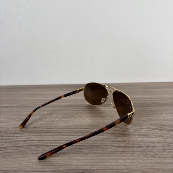Oakley OO4079-11 Feedback Tortoise Brown Polished Gold/Bronze Polarized Aviator - Picture 8 of 10